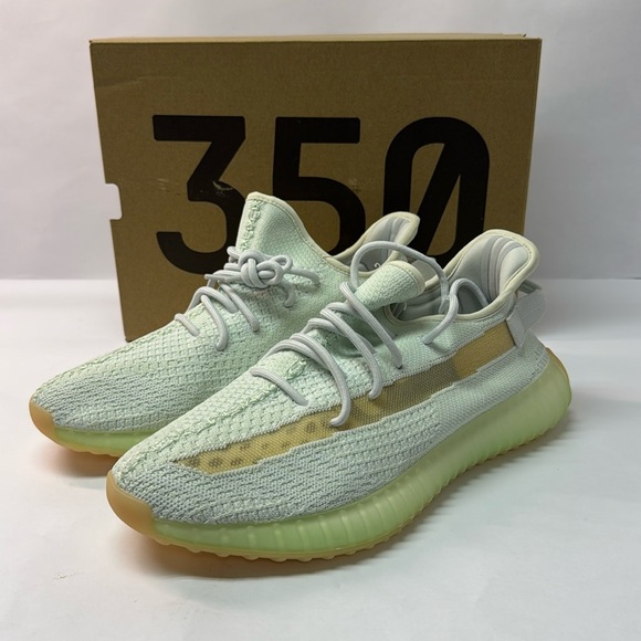 New Adidas Yeezy boost 350 v2 hyperspace sz 12.5 us